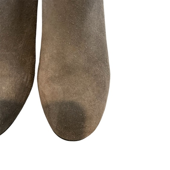 Vince Camuto Sabana Knee High Suede Grey Round Toe Boots with Stacked Heel - Picture 4 of 16